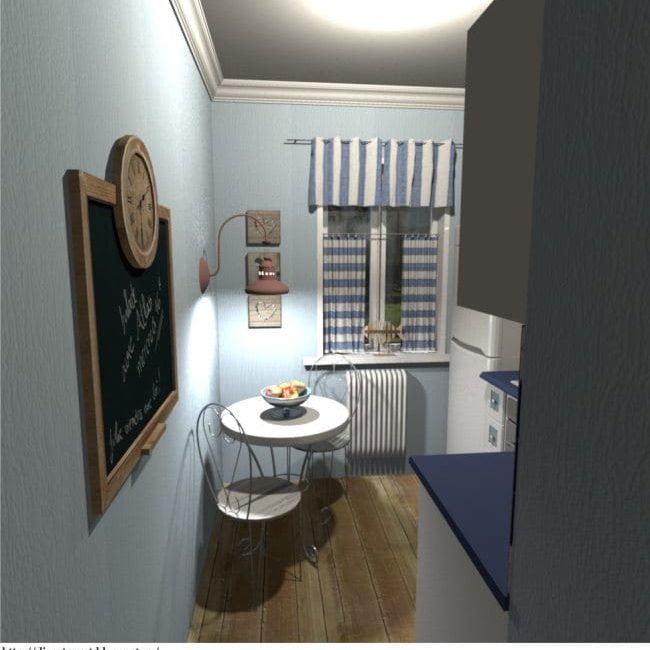 Reka bentuk dapur biru kecil dalam gaya nautika.