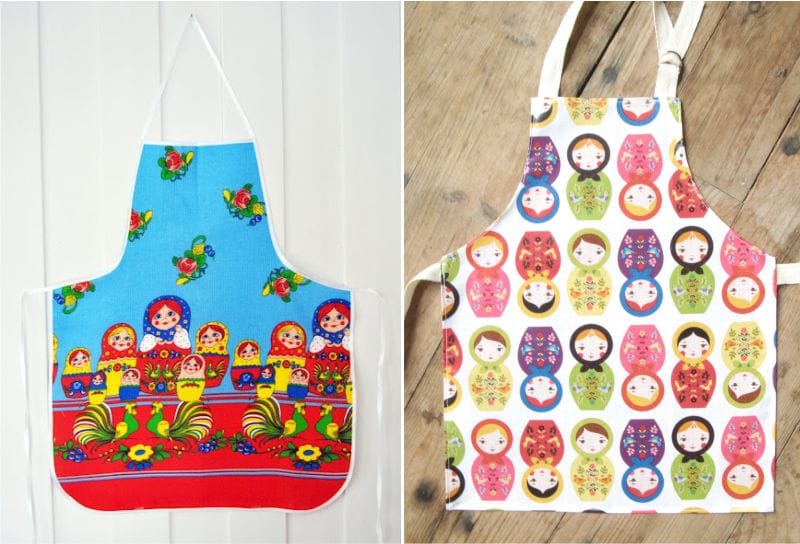 Baby aprons with dolls