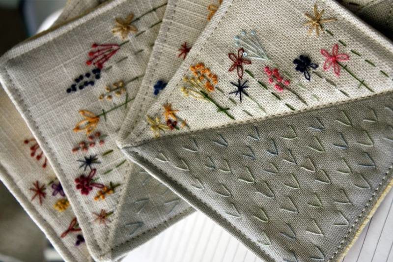 Linen holders with embroidery