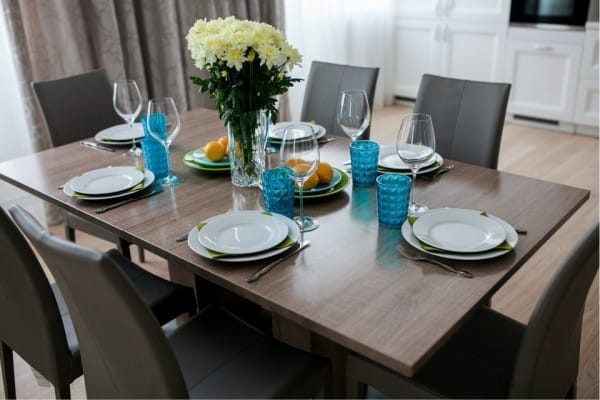 Obdĺžnikový kuchynský stôl pre 6 osôb