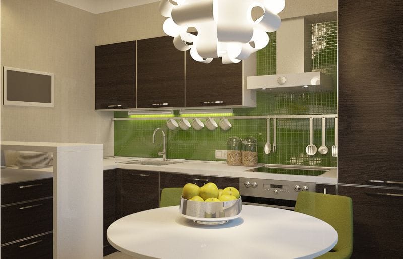 Braune Küche mit grünem Vorfeld und Dekor