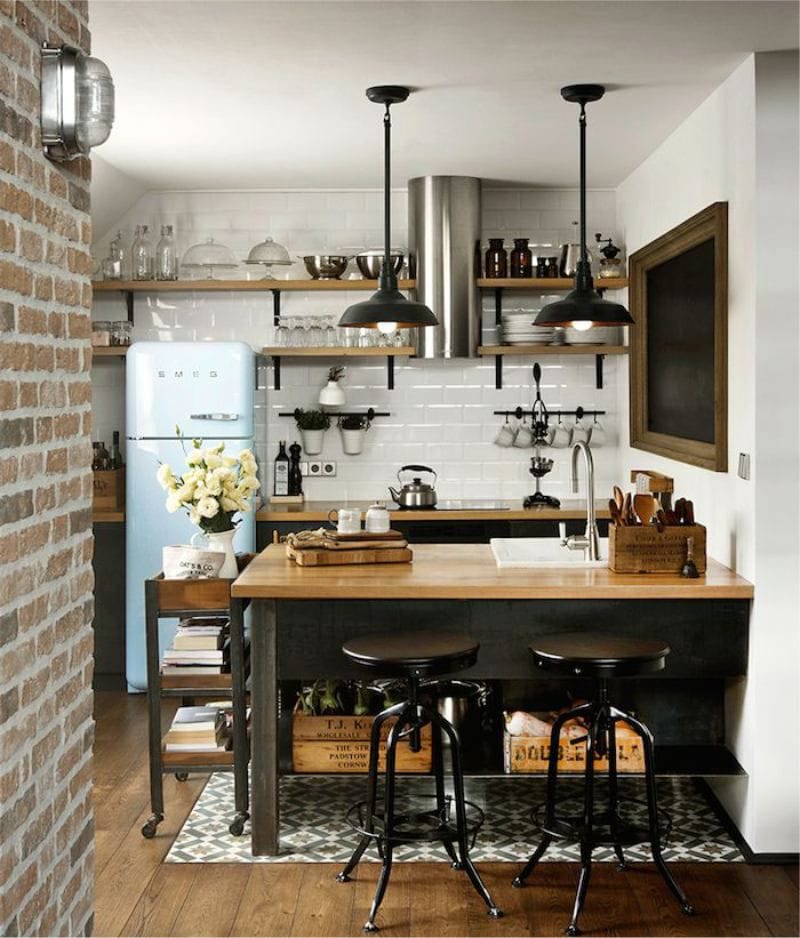 Virtuvė, ruda spalva, palėpėje