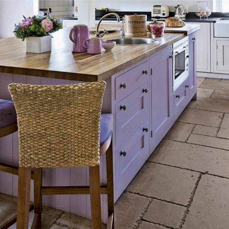 Country Style Lilac Kitchen