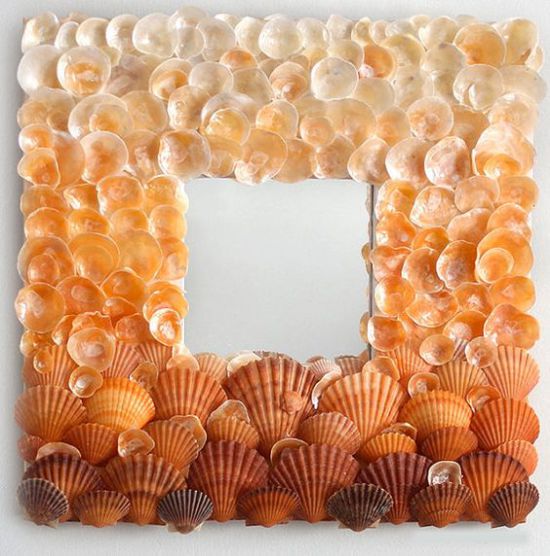 Cadru pentru o oglindă decorativă din cochilii