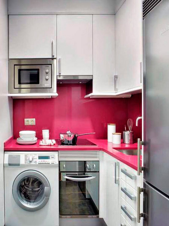 Bucătărie mică cu mașină de spălat