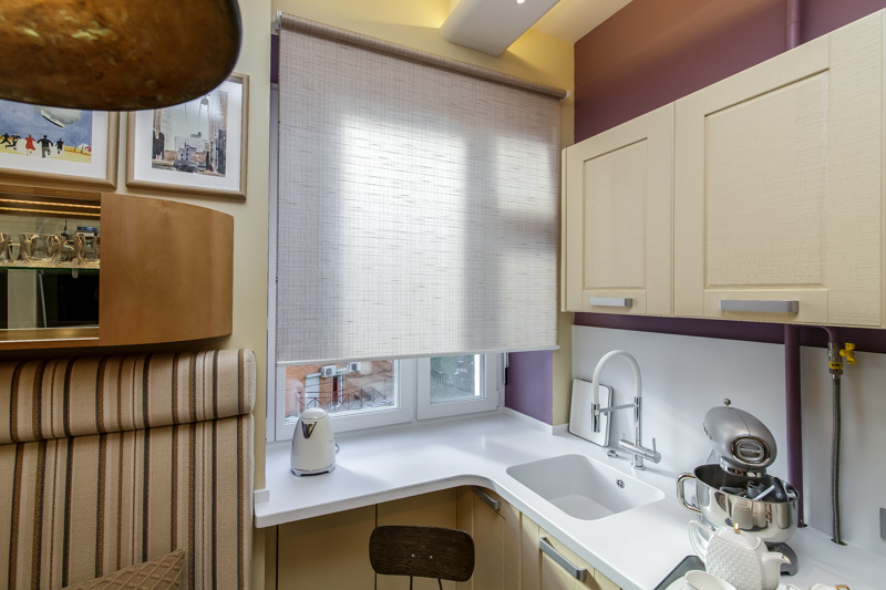 Akrilik taşlı Corian tezgah, lavabo ve pencere pervazına